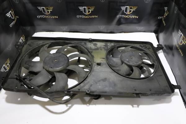 FORD TRANSİT 120 - 120 V ÇIKMA PARÇA TRANSİT V363 RADYATÖR DAVLUMBAZI